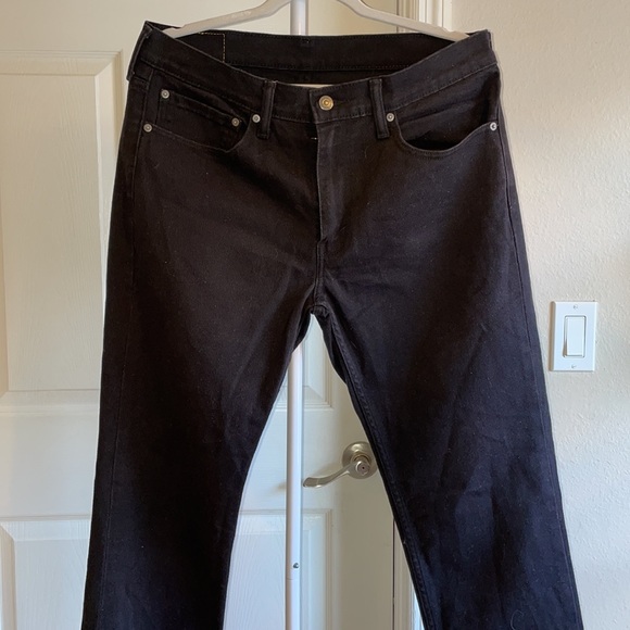 Levi Strauss & Co. Black Men’s Jeans - Picture 2 of 7